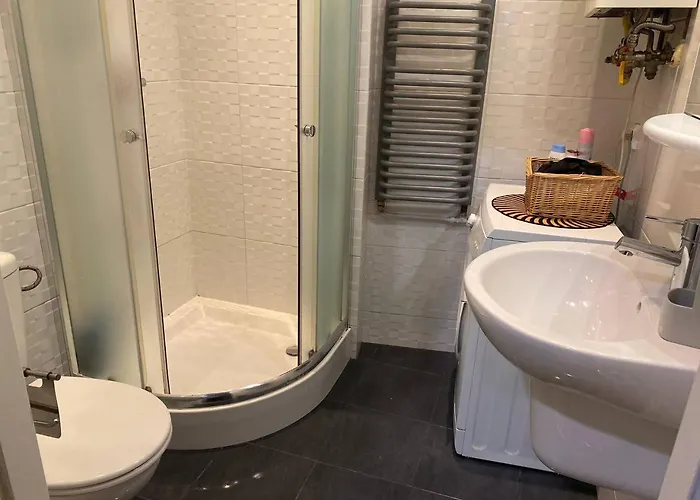 Ubytování v soukromí Hostel *